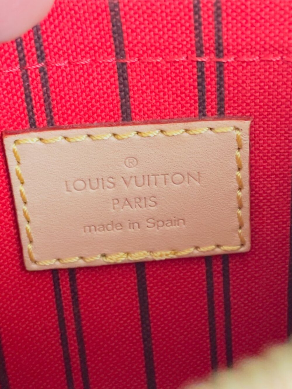 Louis Vuitton Monogram Neverfull Pouch - Picture 5 of 6